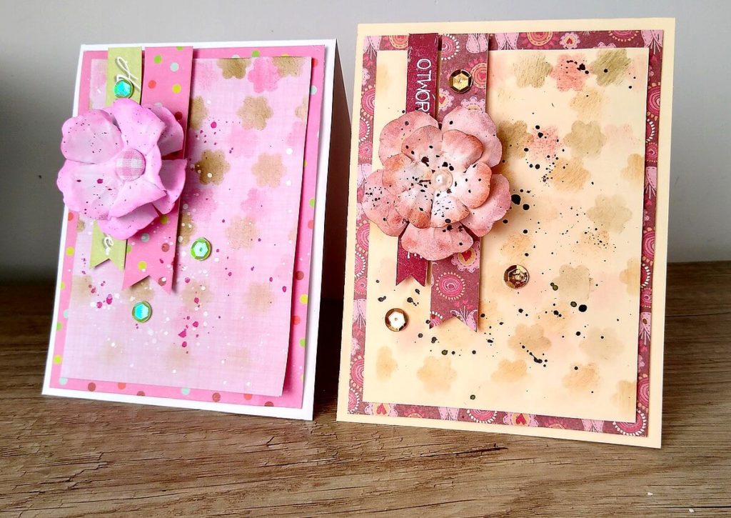 kartki z własnym tłem tuszowanym